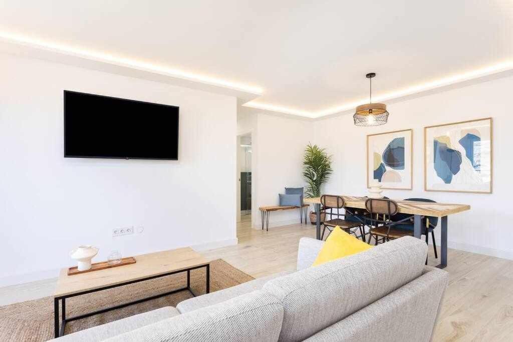 Sunnyland Apartment Arona Cho Esterno foto