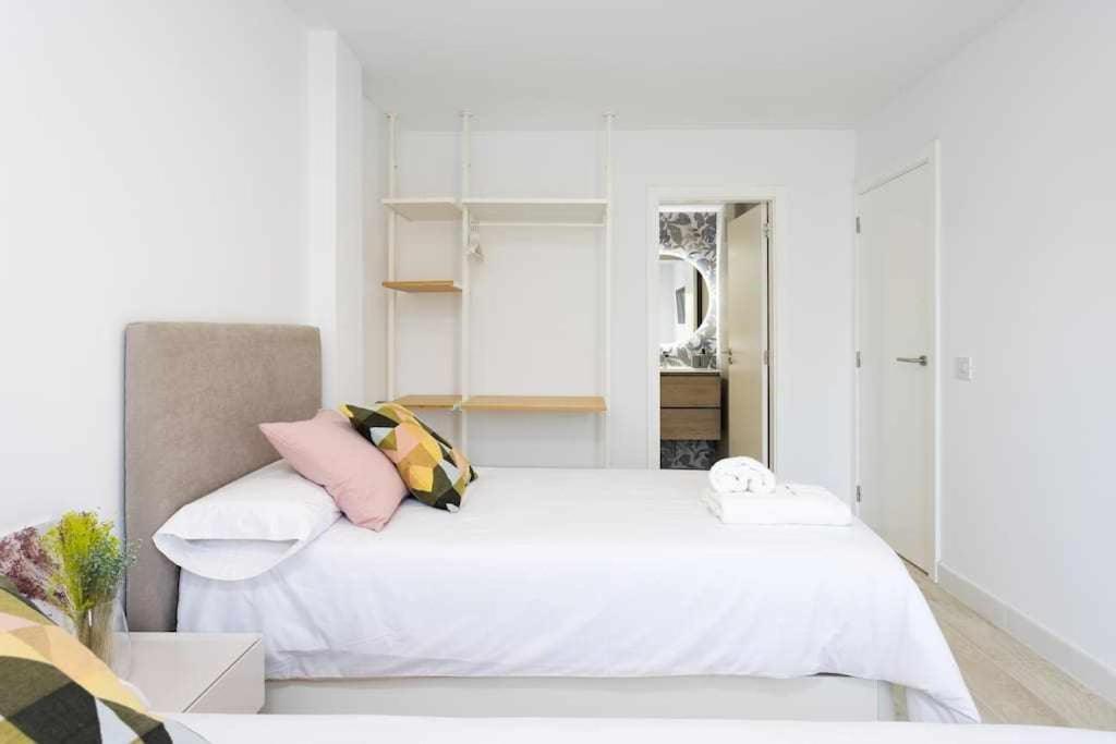 Sunnyland Apartment Arona Cho Esterno foto