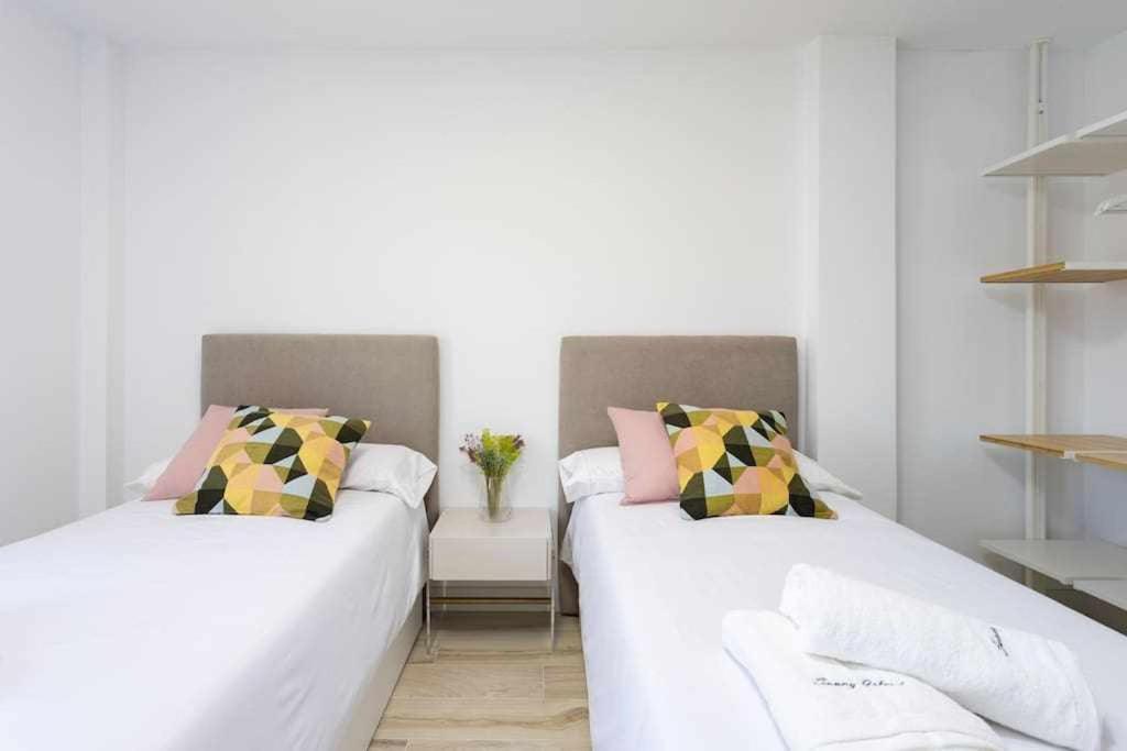 Sunnyland Apartment Arona Cho Esterno foto