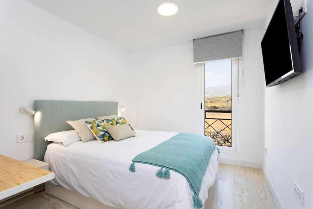 Sunnyland Apartment Arona Cho Esterno foto