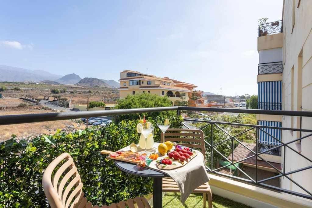 Sunnyland Apartment Arona Cho Esterno foto