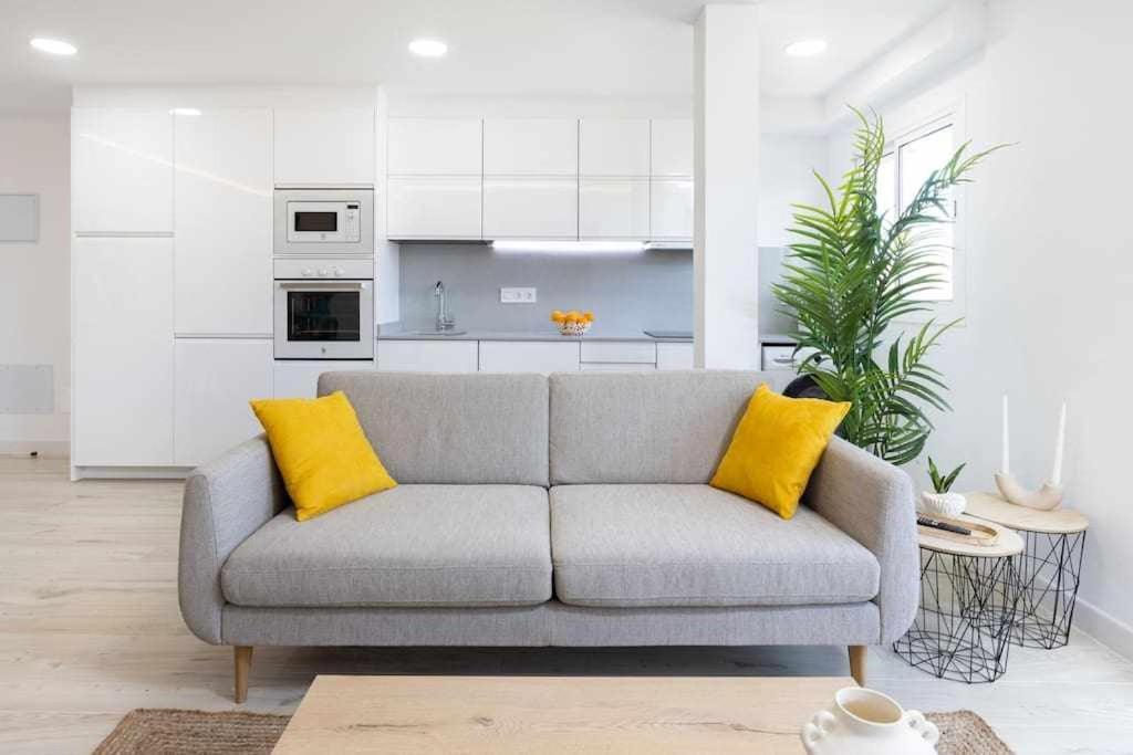 Sunnyland Apartment Arona Cho Esterno foto