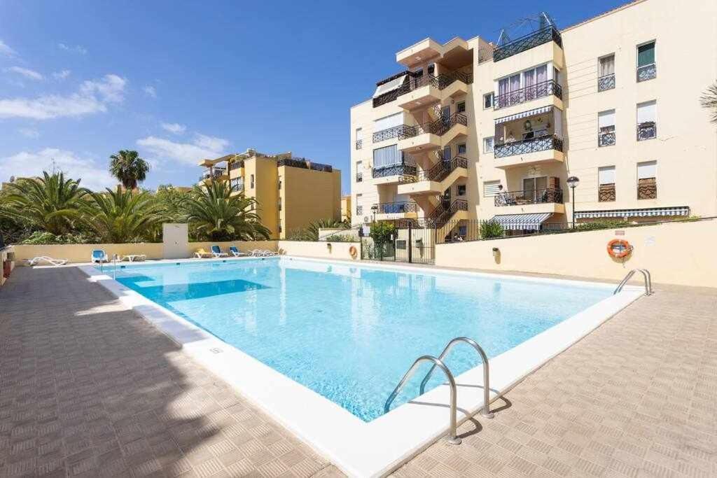 Sunnyland Apartment Arona Cho Esterno foto